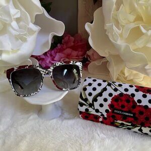 Gorgeous *Dolce & Gabbana* CARNATION & Polka Dot Print Sunglasses w/case ❤️